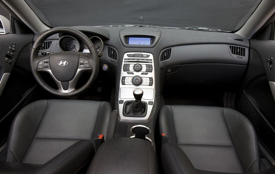  Hyundai Genesis Coupe 2010 года  (фото 202 из 300)